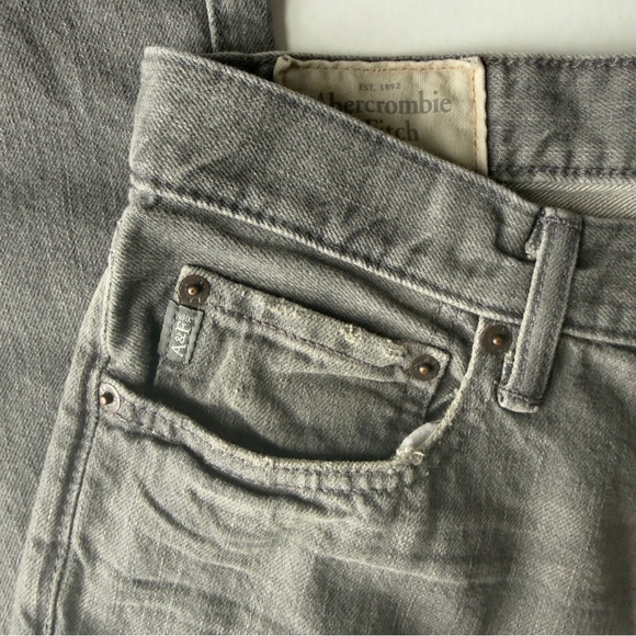 Abercrombie & Fitch Men’s Classic Jeans 31x32 Gray - Picture 4 of 7
